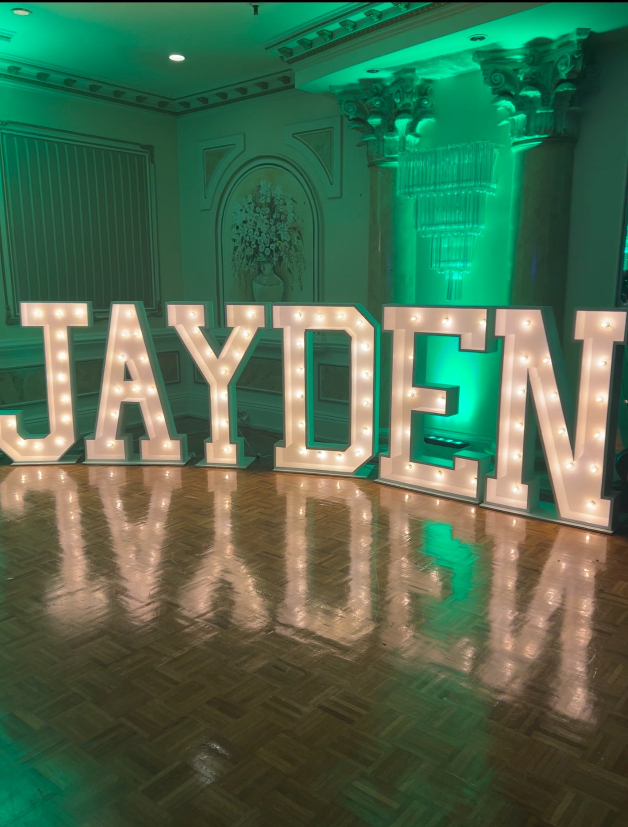 Wood Marquee A to Z 4 ft